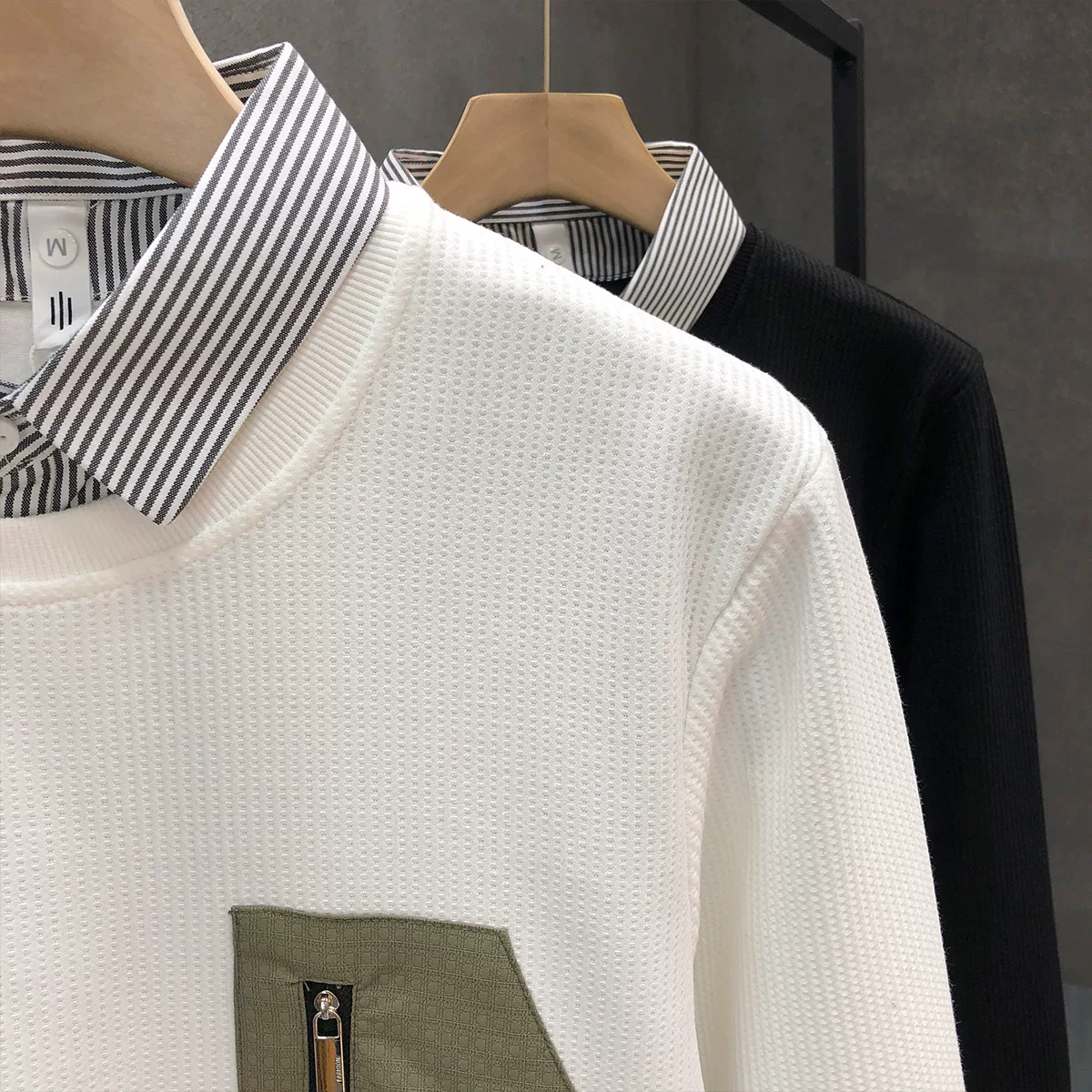Striped Collar and Zipper Pocket Men's Sweatshirt